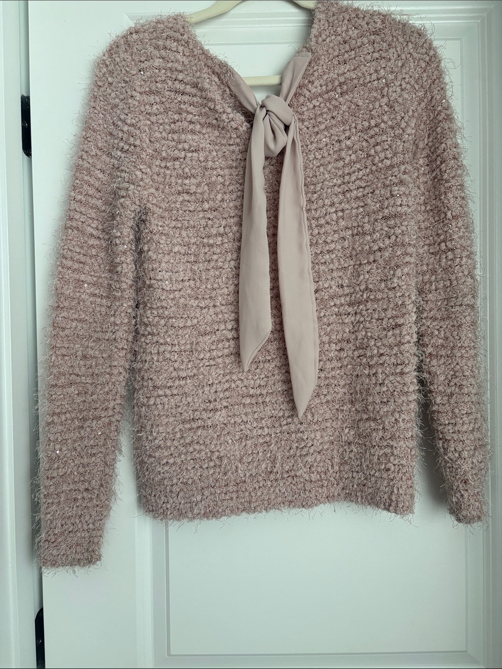 Jennifer Lopez blush soft sweater